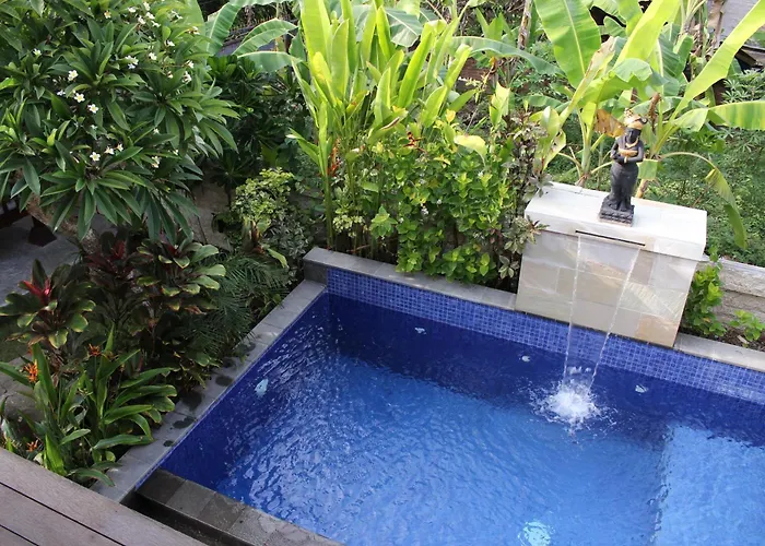 Private Kayu Villa Padang Bai
