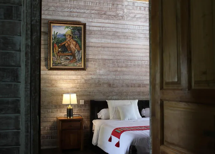 Private Kayu Villa Padang Bai
