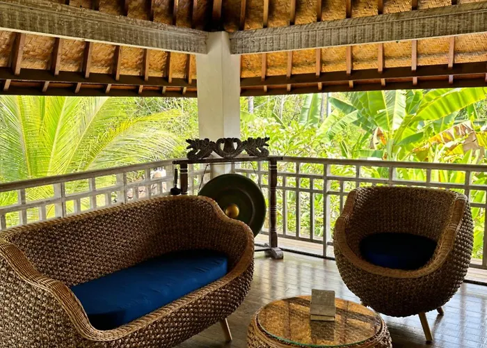 Private Kayu Villa *