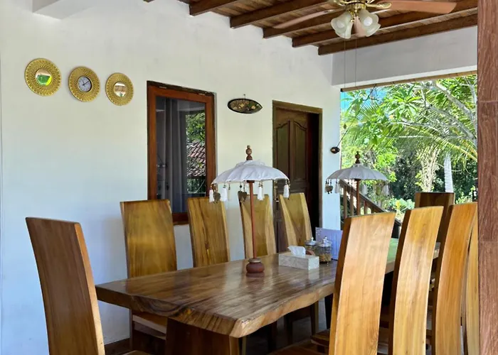 Villa Private Kayu *